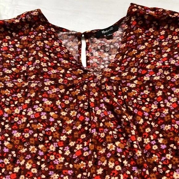 Madewell Rhyme Floral Top in Spring Floral Rusted - Picture 3 of 8